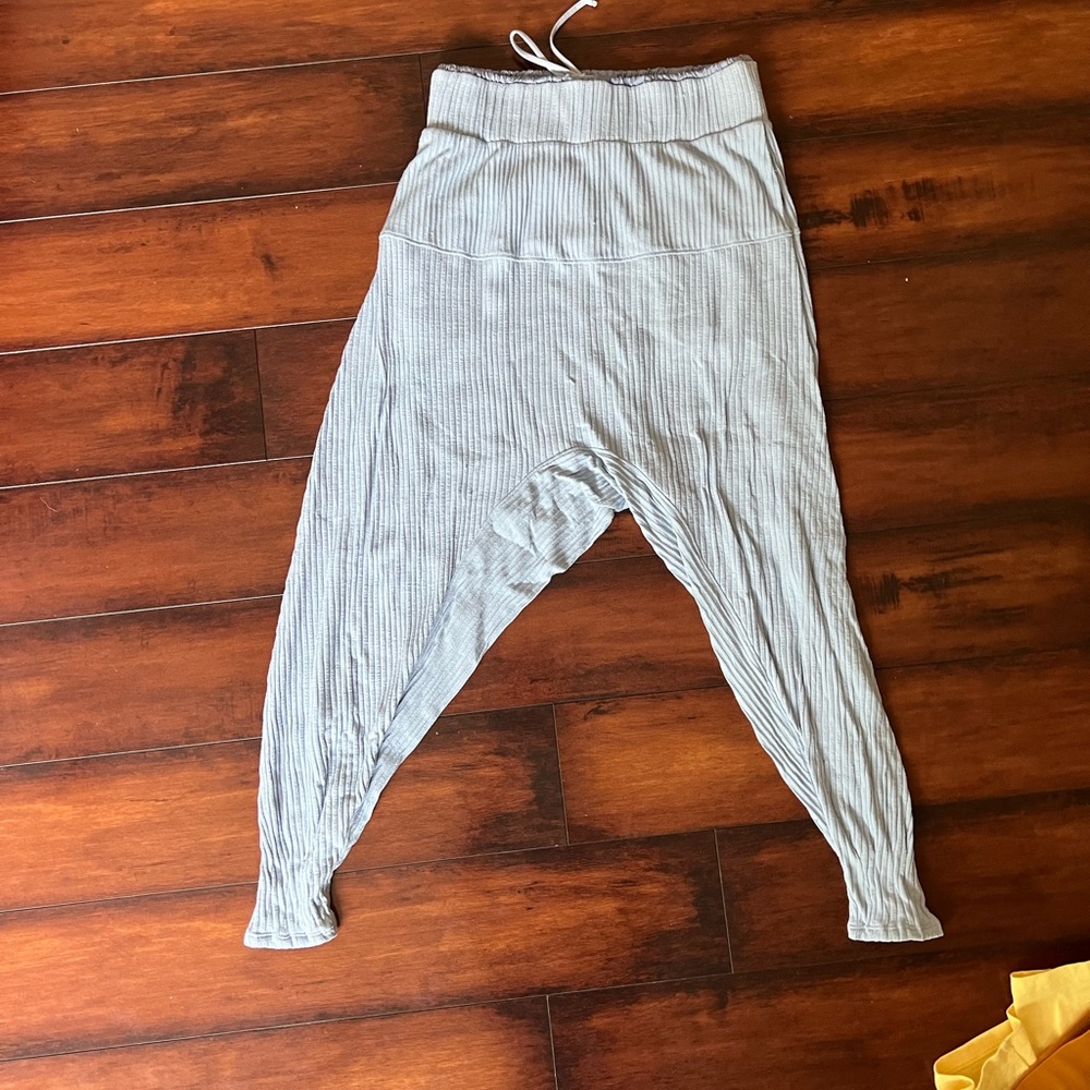 Free people flowy pants